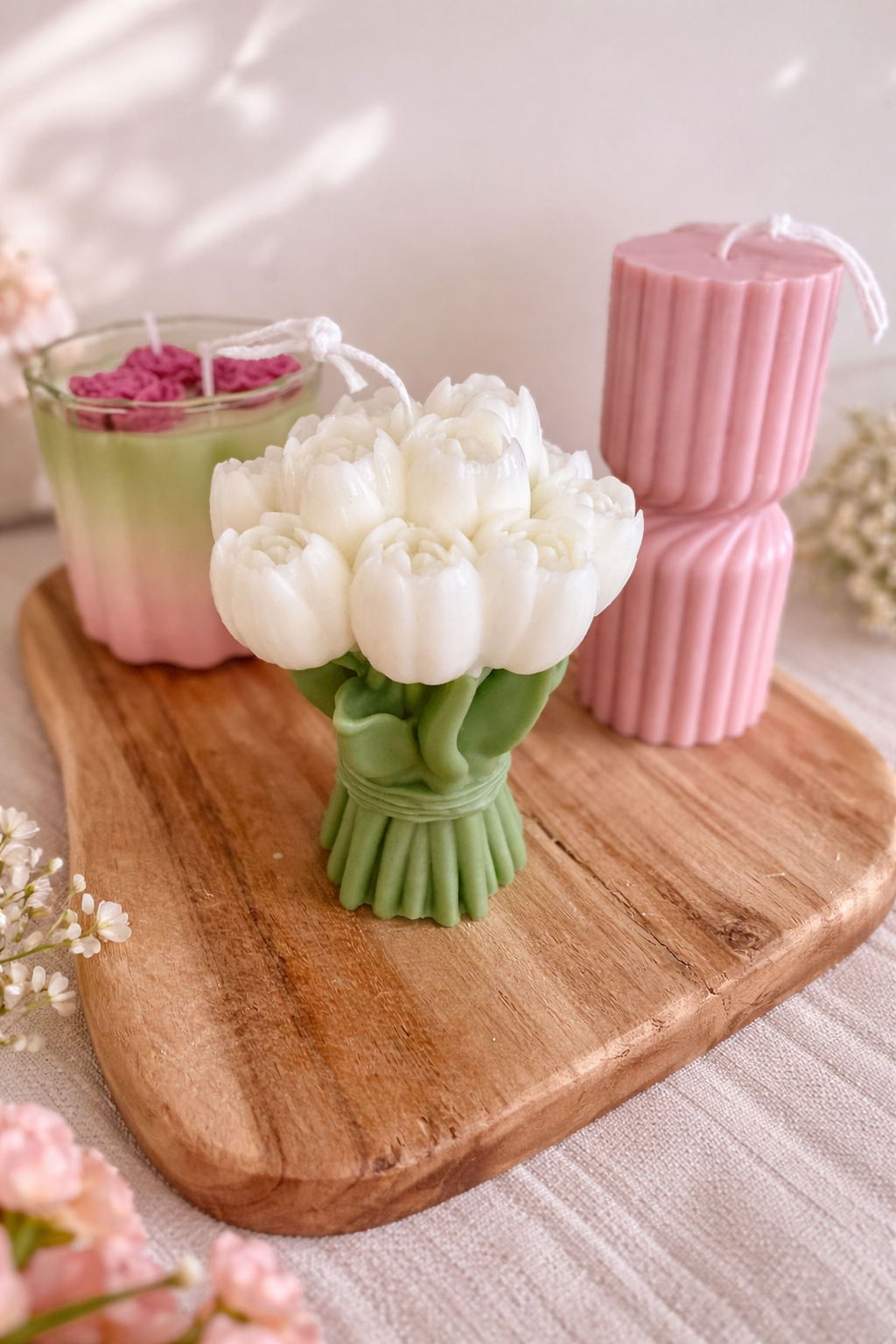 Customizable spring bouquet candle